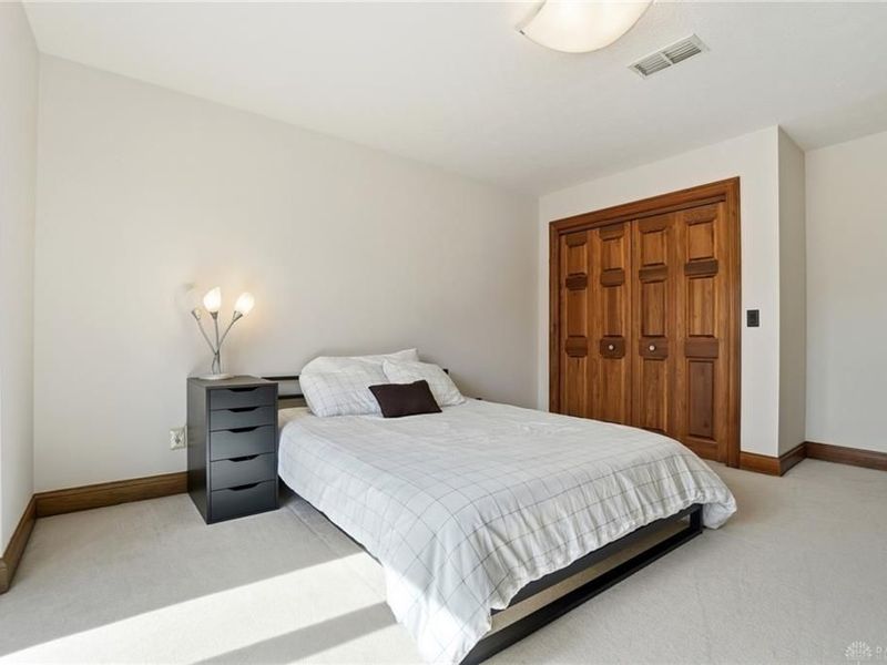 1963 Scenic Hills Court, Washington Township, OH 45459 Photo 58