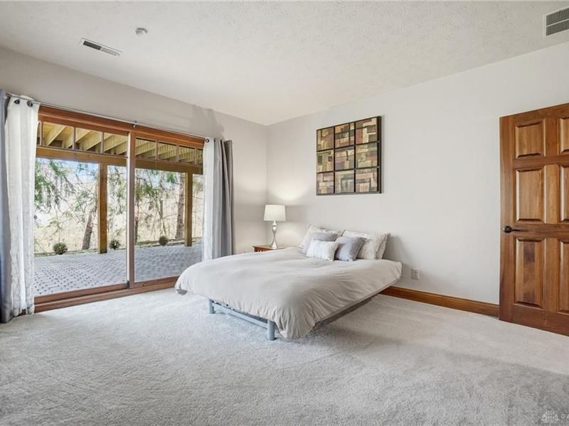 1963 Scenic Hills Court, Washington Township, OH 45459 Photo 83