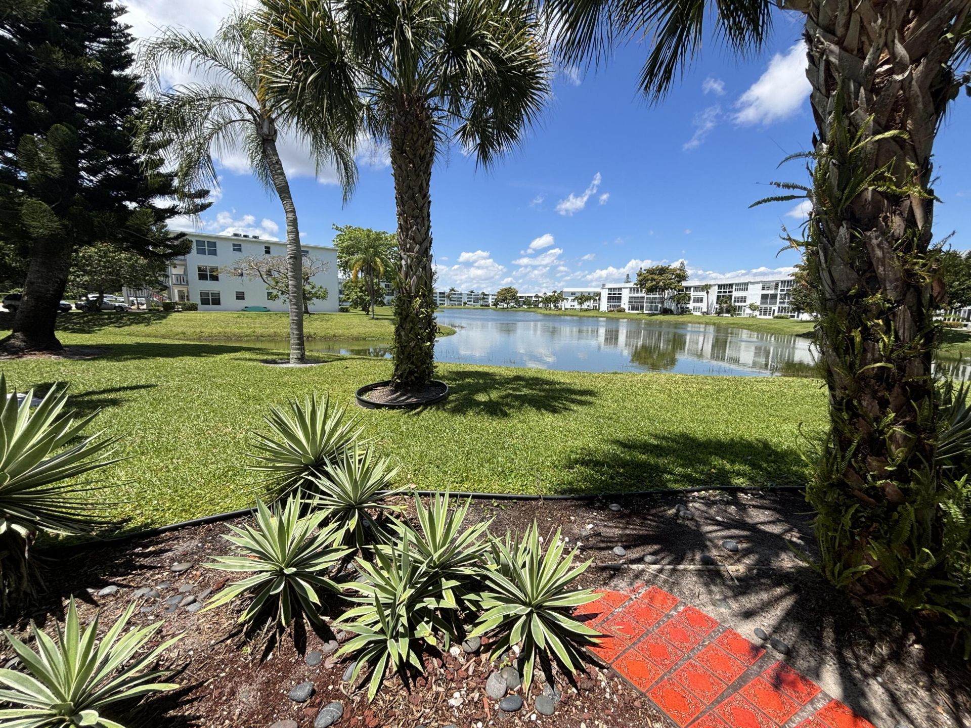 105 E Wellington, Unit 105, West Palm Beach, FL 33417 Photo