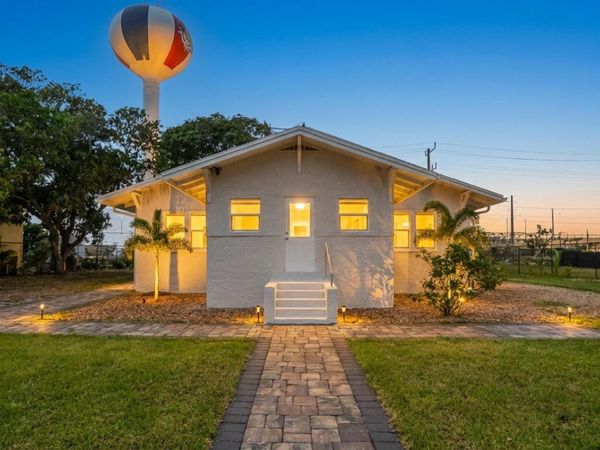 517 Sunrise Court, Lake Worth Beach, FL 33460