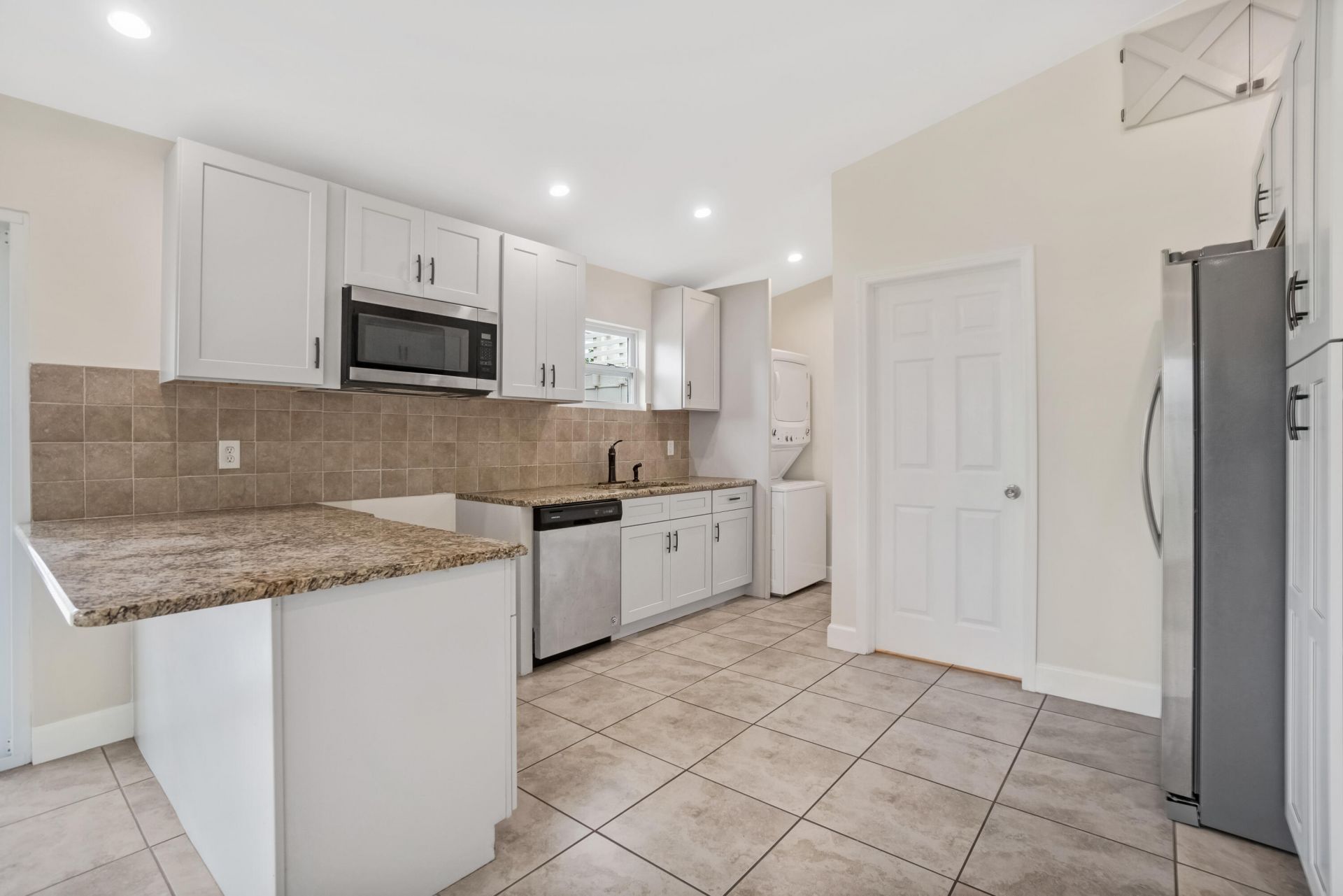 517 Sunrise Court, Lake Worth Beach, FL 33460 Photo