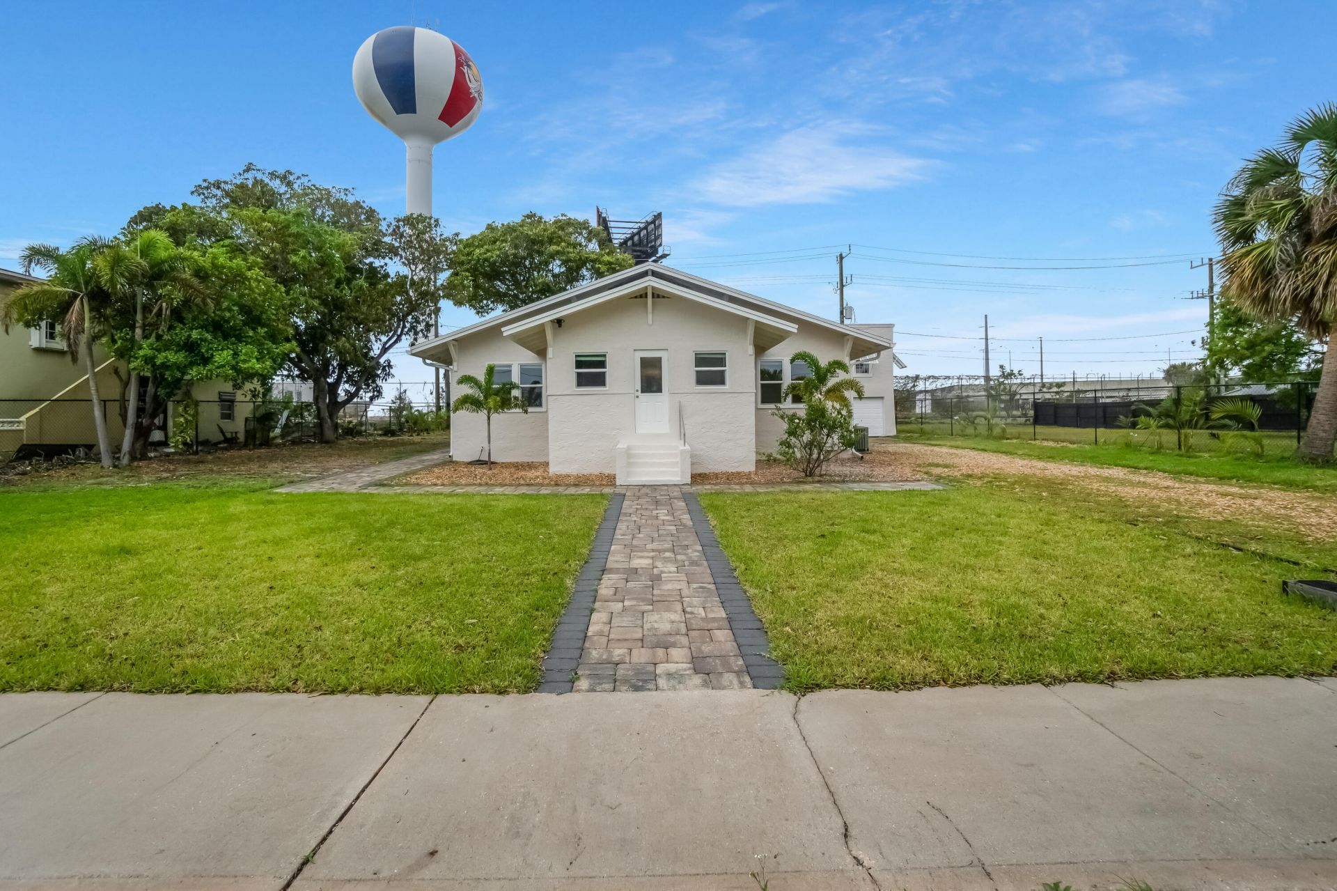 517 Sunrise Court, Lake Worth Beach, FL 33460 Photo