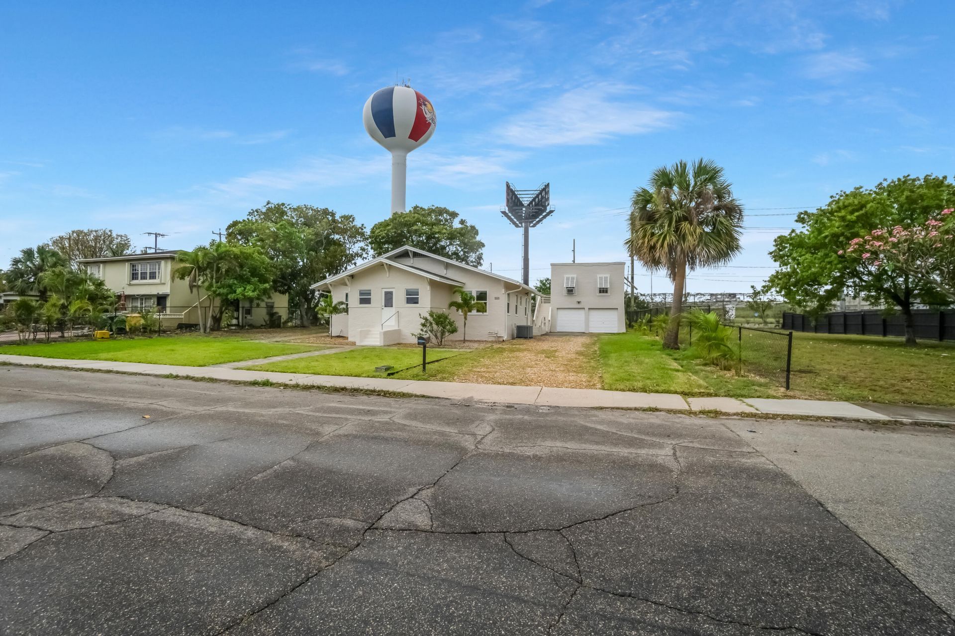 517 Sunrise Court, Lake Worth Beach, FL 33460 Photo