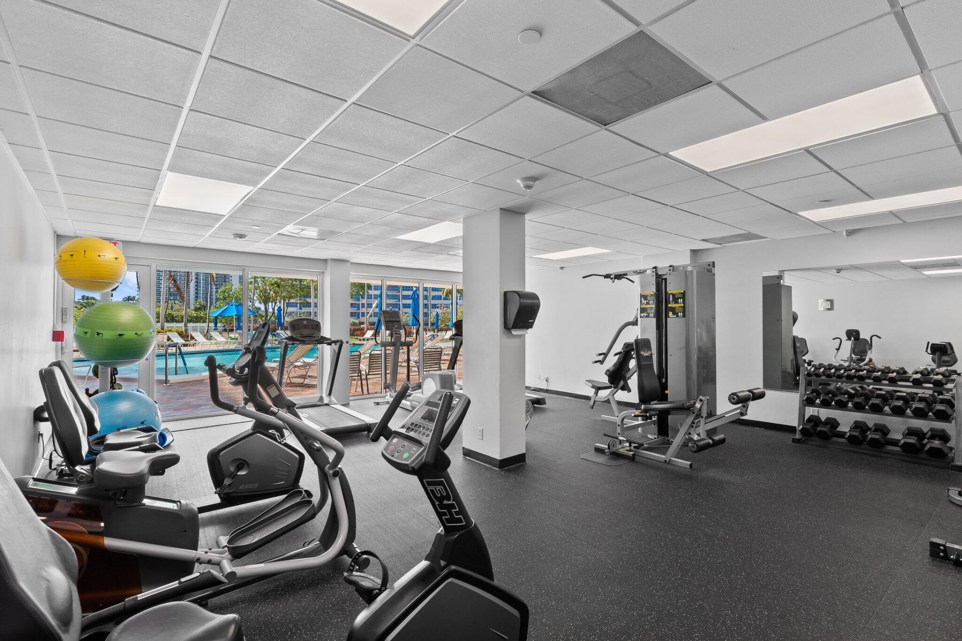 3300 NE 36th Street, Unit 708, Fort Lauderdale, FL 33308 Photo