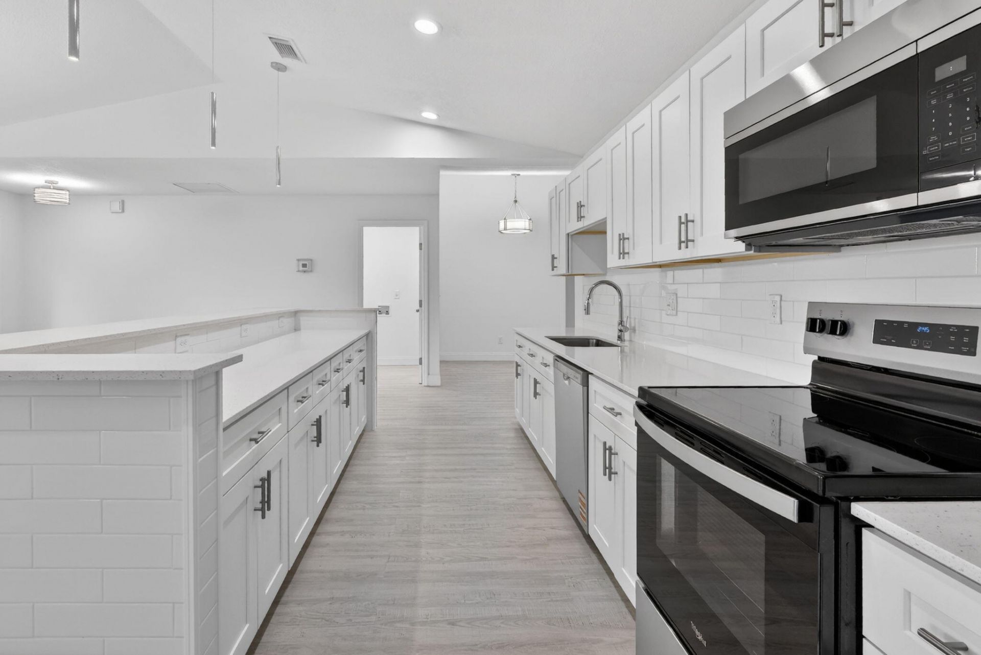 124 SE Eyerly Avenue, Port Saint Lucie, FL 34983 Photo