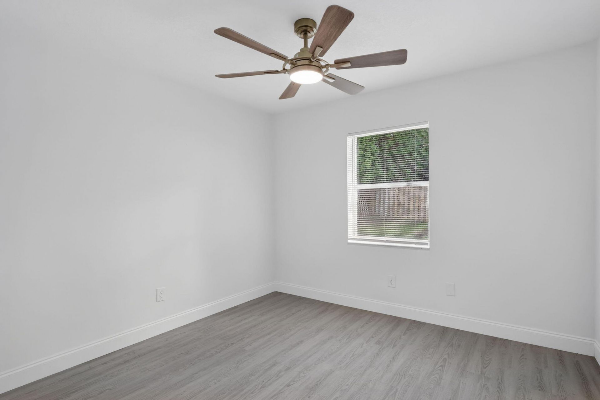 124 SE Eyerly Avenue, Port Saint Lucie, FL 34983 Photo