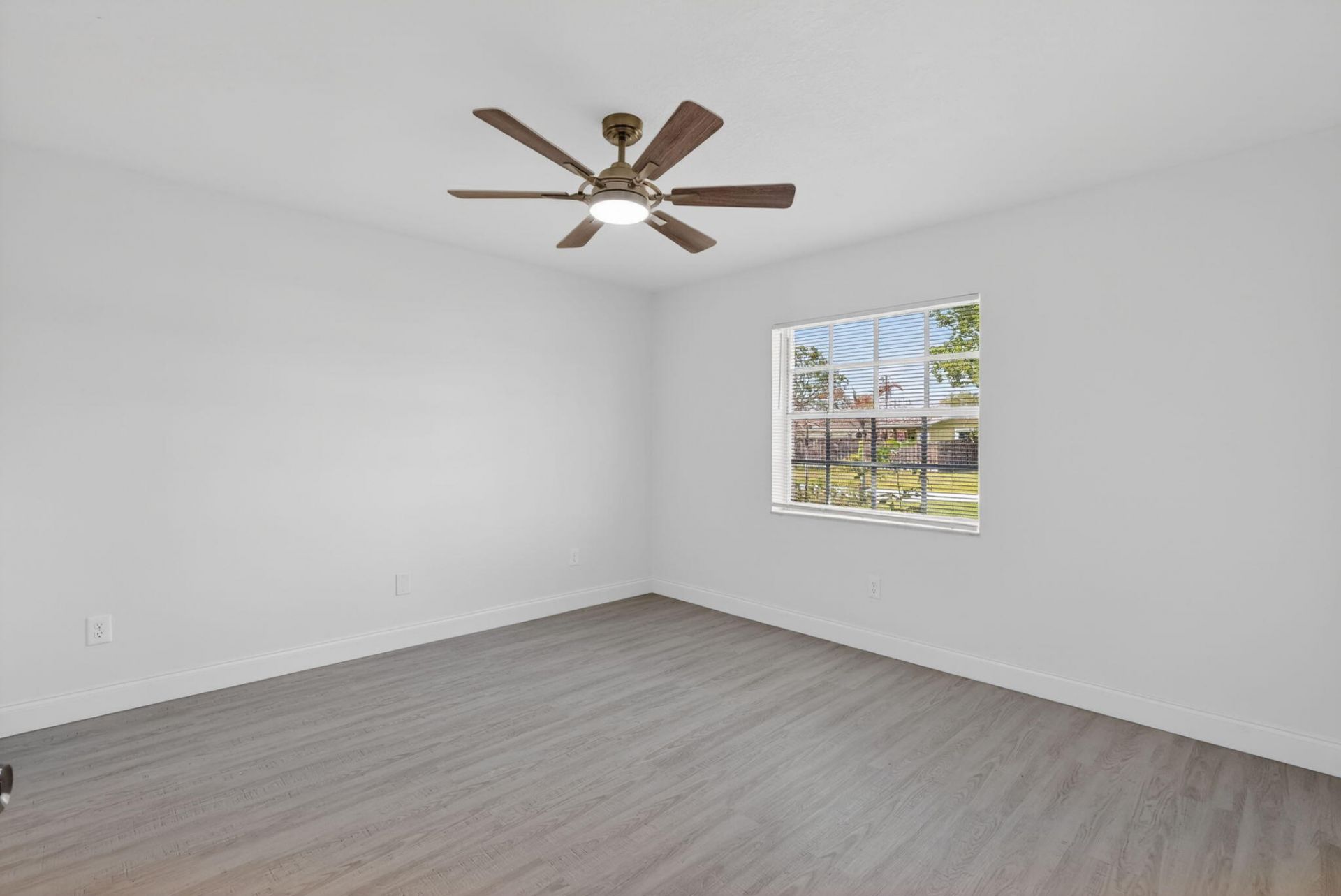 124 SE Eyerly Avenue, Port Saint Lucie, FL 34983 Photo