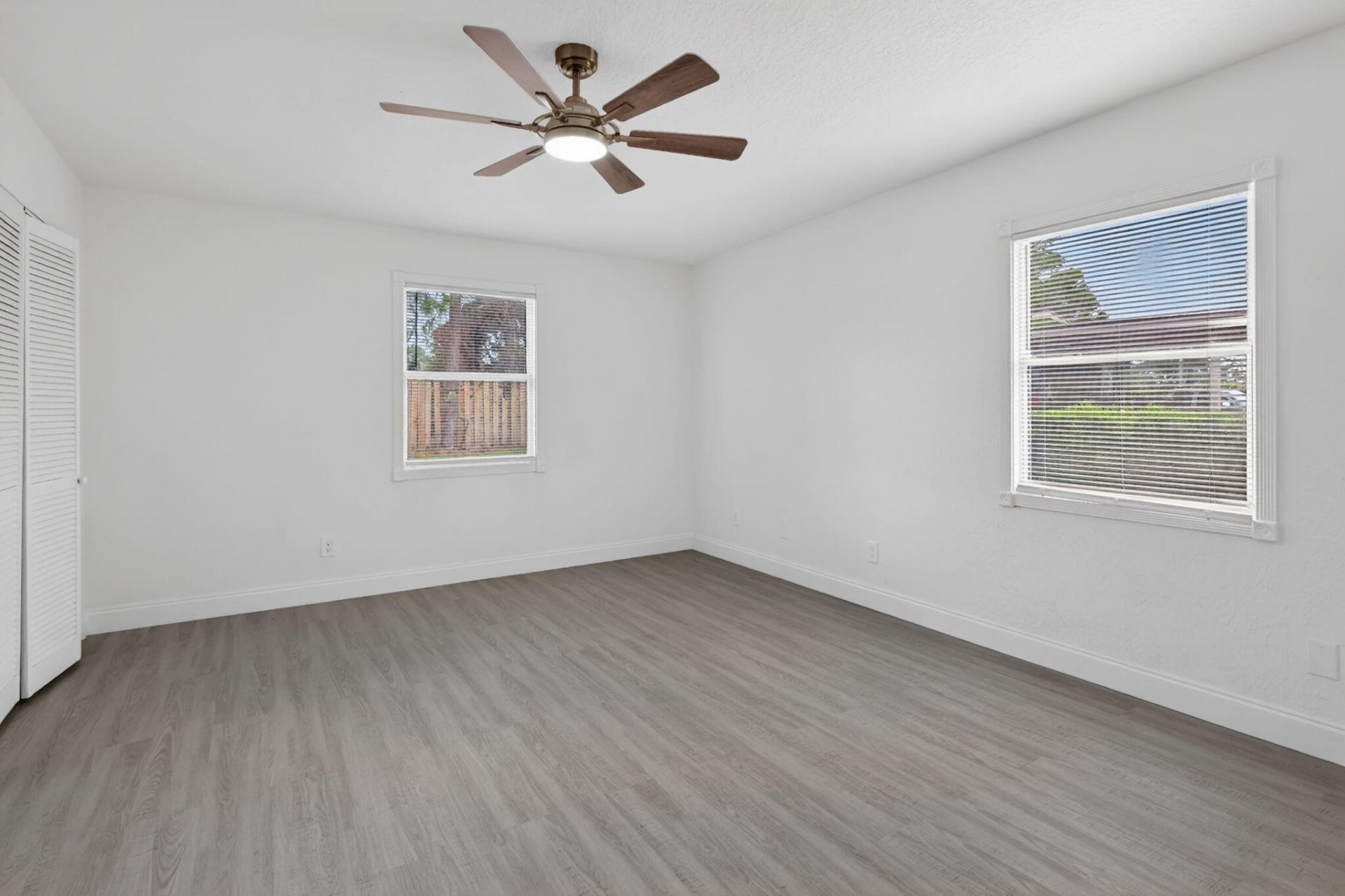 124 SE Eyerly Avenue, Port Saint Lucie, FL 34983 Photo