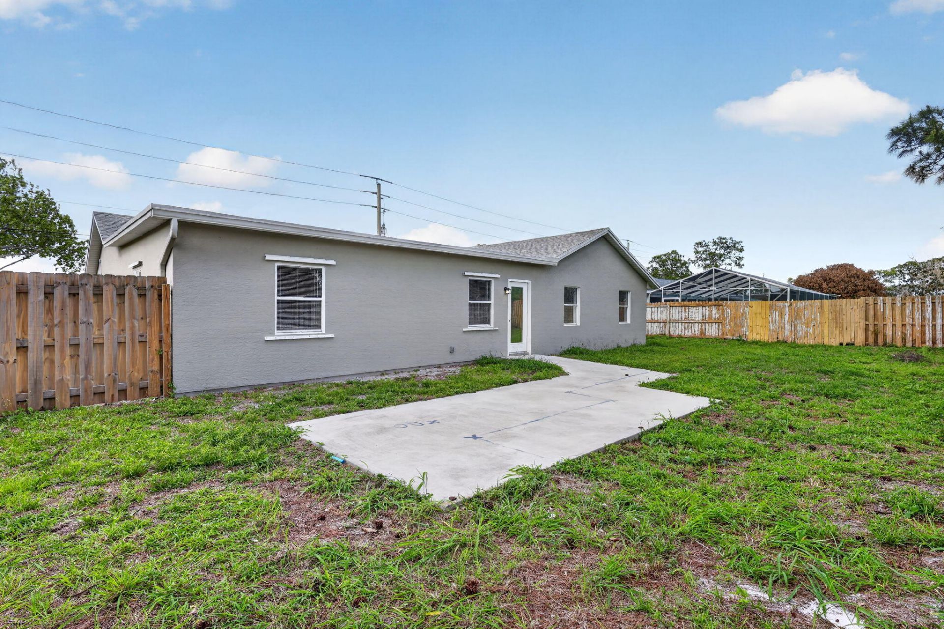 124 SE Eyerly Avenue, Port Saint Lucie, FL 34983 Photo