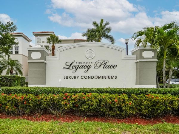 11041 Legacy Boulevard, Unit 103, Palm Beach Gardens, FL 33410