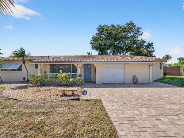 301 SE 8th Avenue, Deerfield Beach, FL 33441