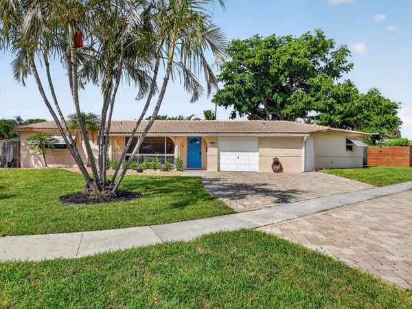 301 SE 8th Avenue, Deerfield Beach, FL 33441