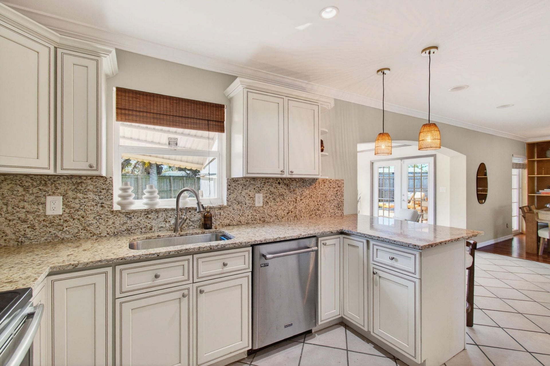 301 SE 8th Avenue, Deerfield Beach, FL 33441 Photo