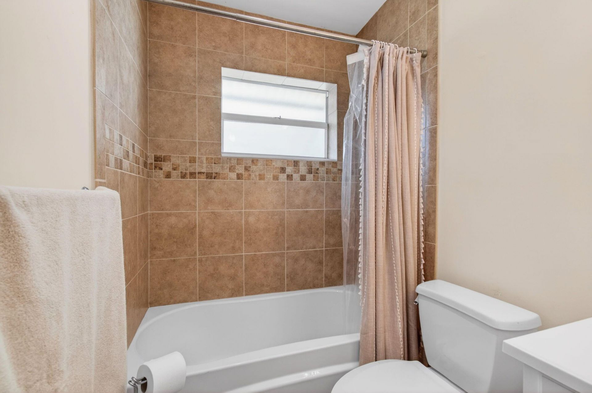 301 SE 8th Avenue, Deerfield Beach, FL 33441 Photo