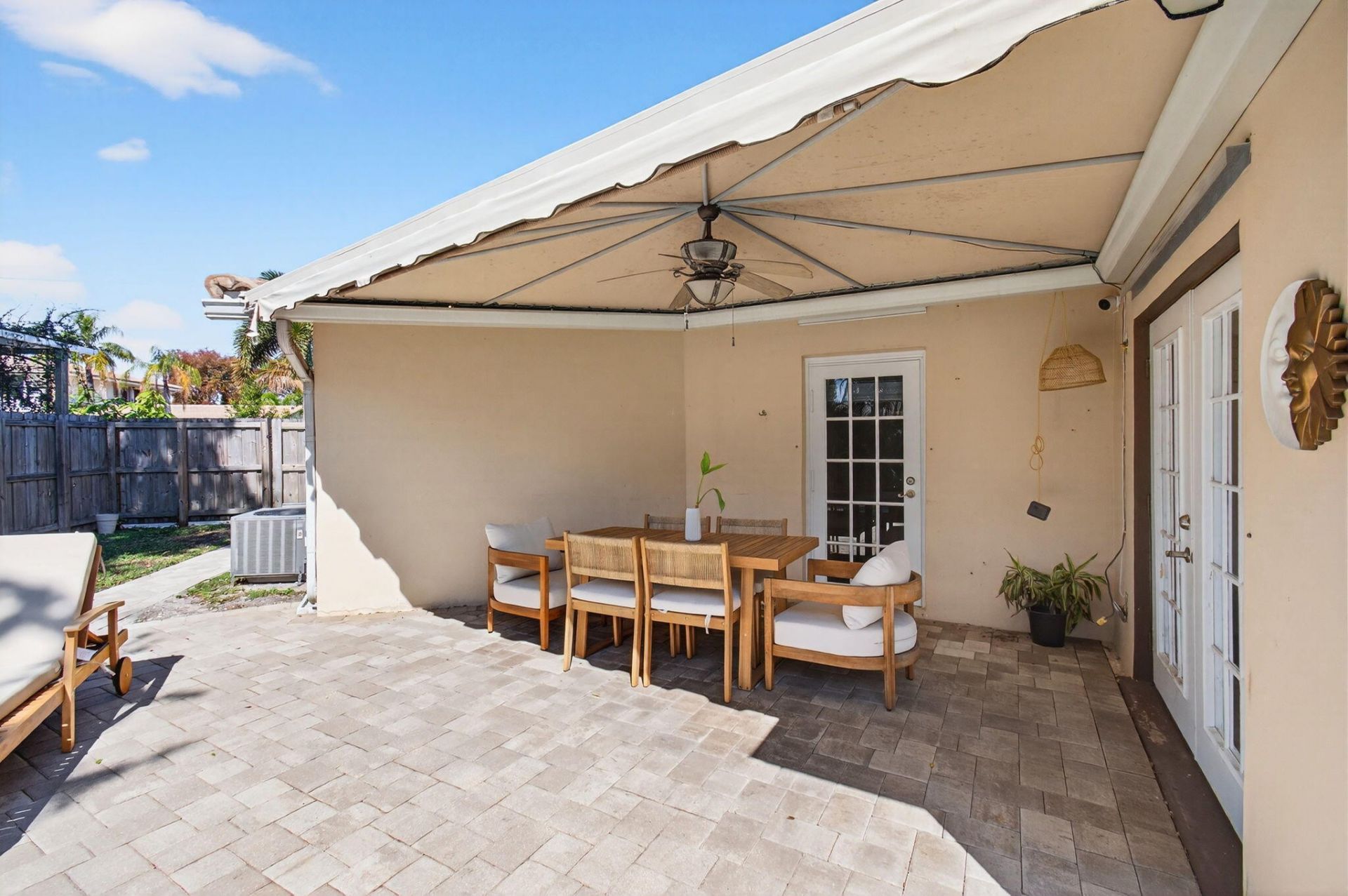 301 SE 8th Avenue, Deerfield Beach, FL 33441 Photo