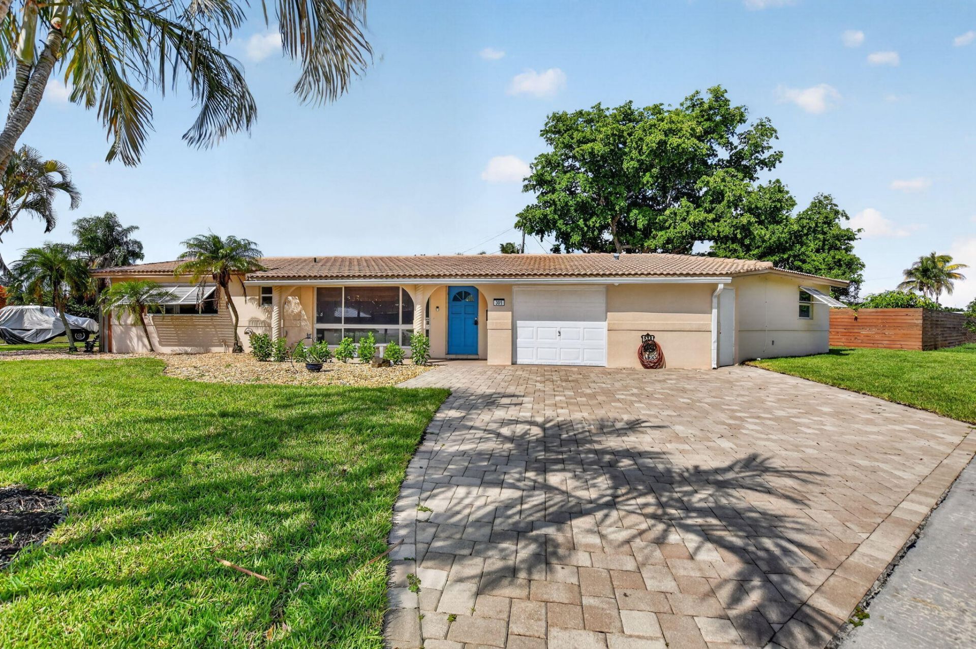 301 SE 8th Avenue, Deerfield Beach, FL 33441 Photo