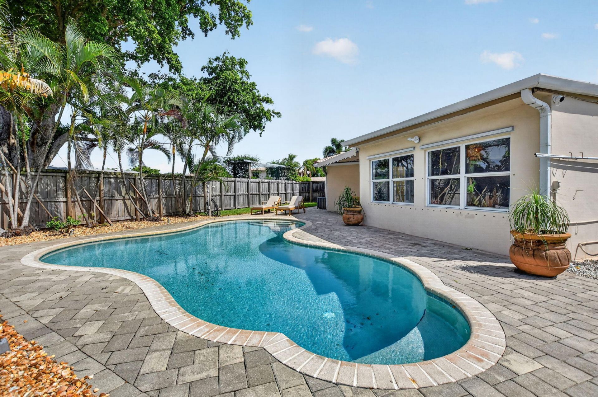 301 SE 8th Avenue, Deerfield Beach, FL 33441 Photo
