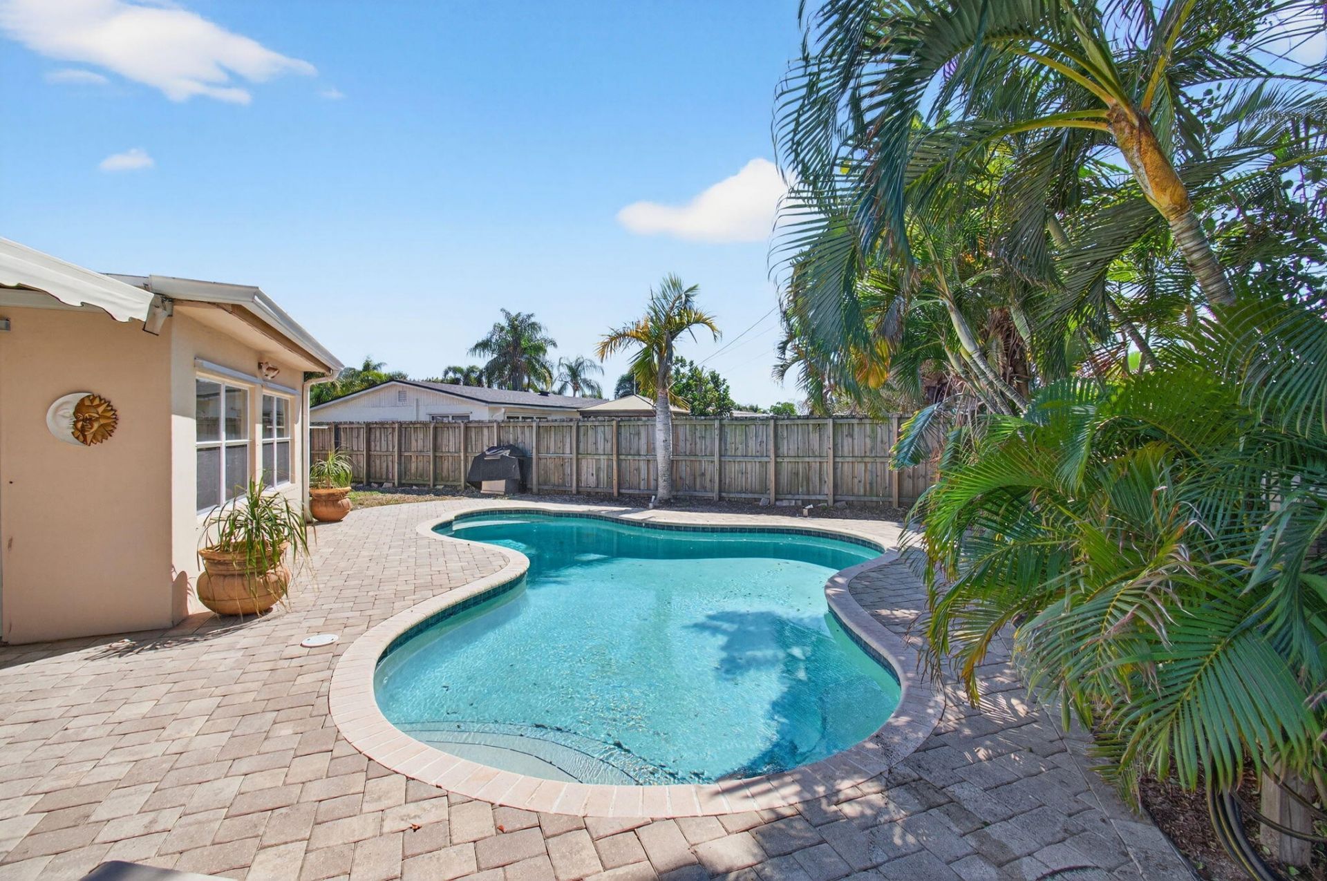 301 SE 8th Avenue, Deerfield Beach, FL 33441 Photo