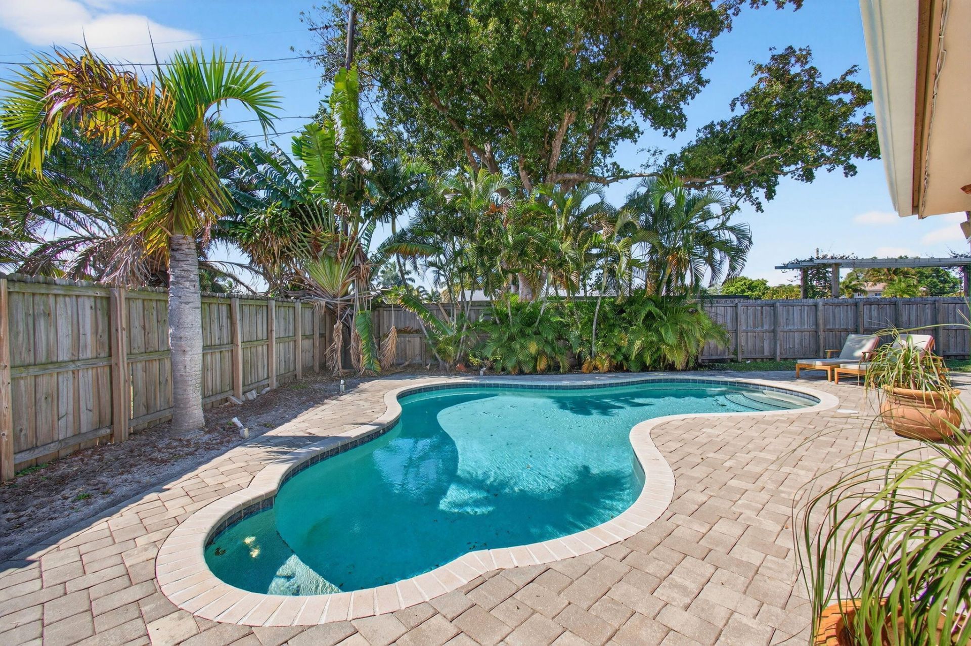 301 SE 8th Avenue, Deerfield Beach, FL 33441 Photo