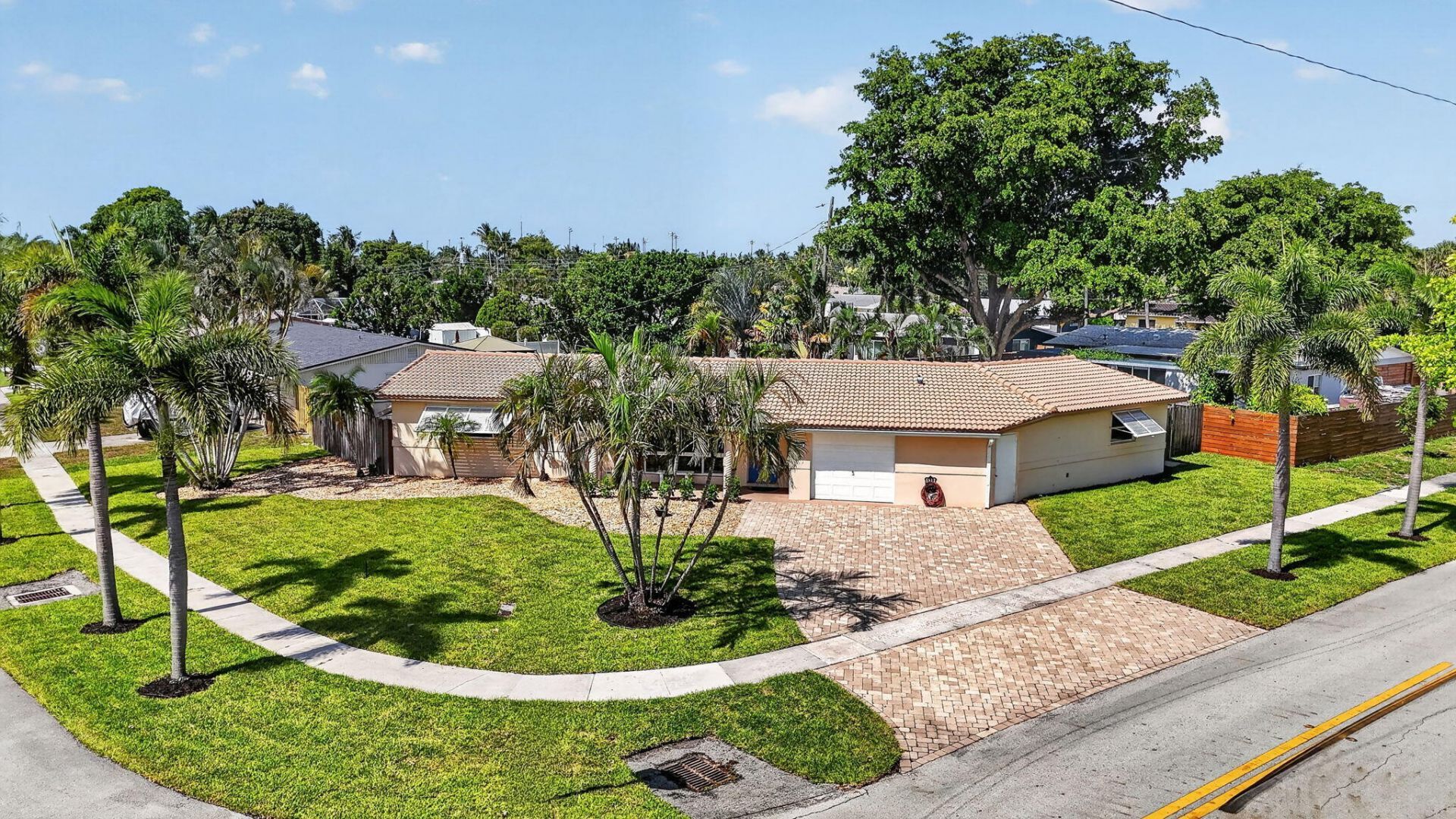 301 SE 8th Avenue, Deerfield Beach, FL 33441 Photo