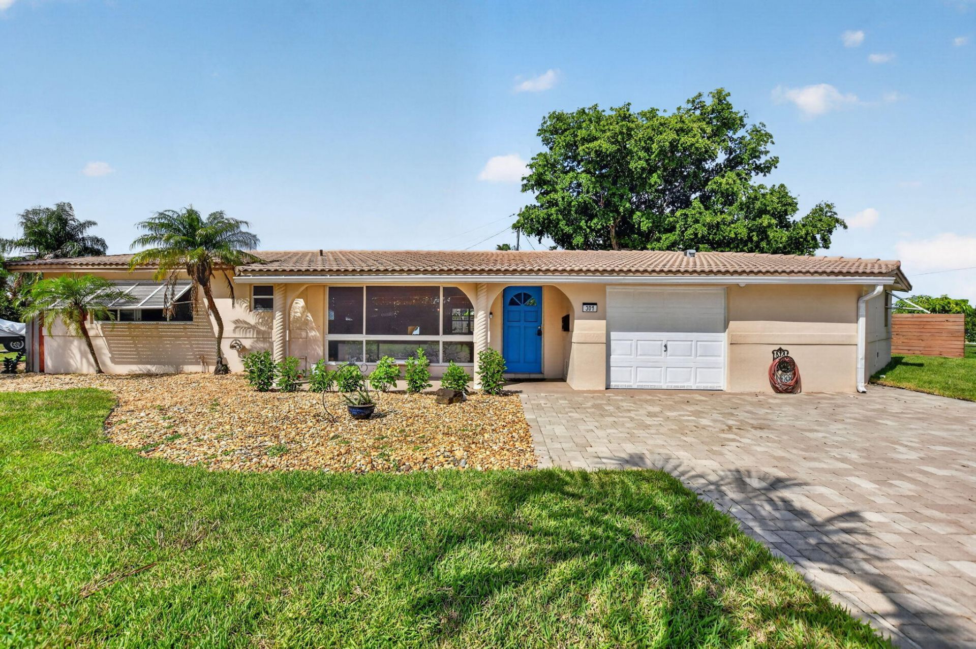 301 SE 8th Avenue, Deerfield Beach, FL 33441 Photo
