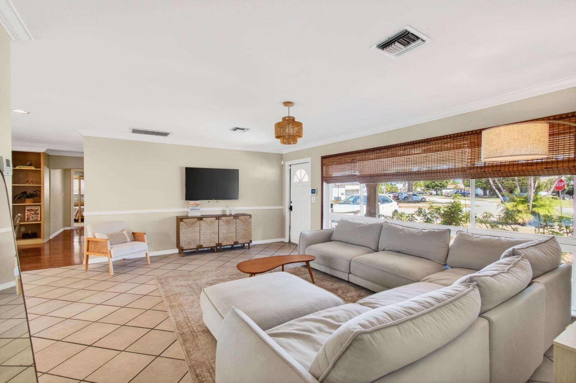 301 SE 8th Avenue, Deerfield Beach, FL 33441 Photo