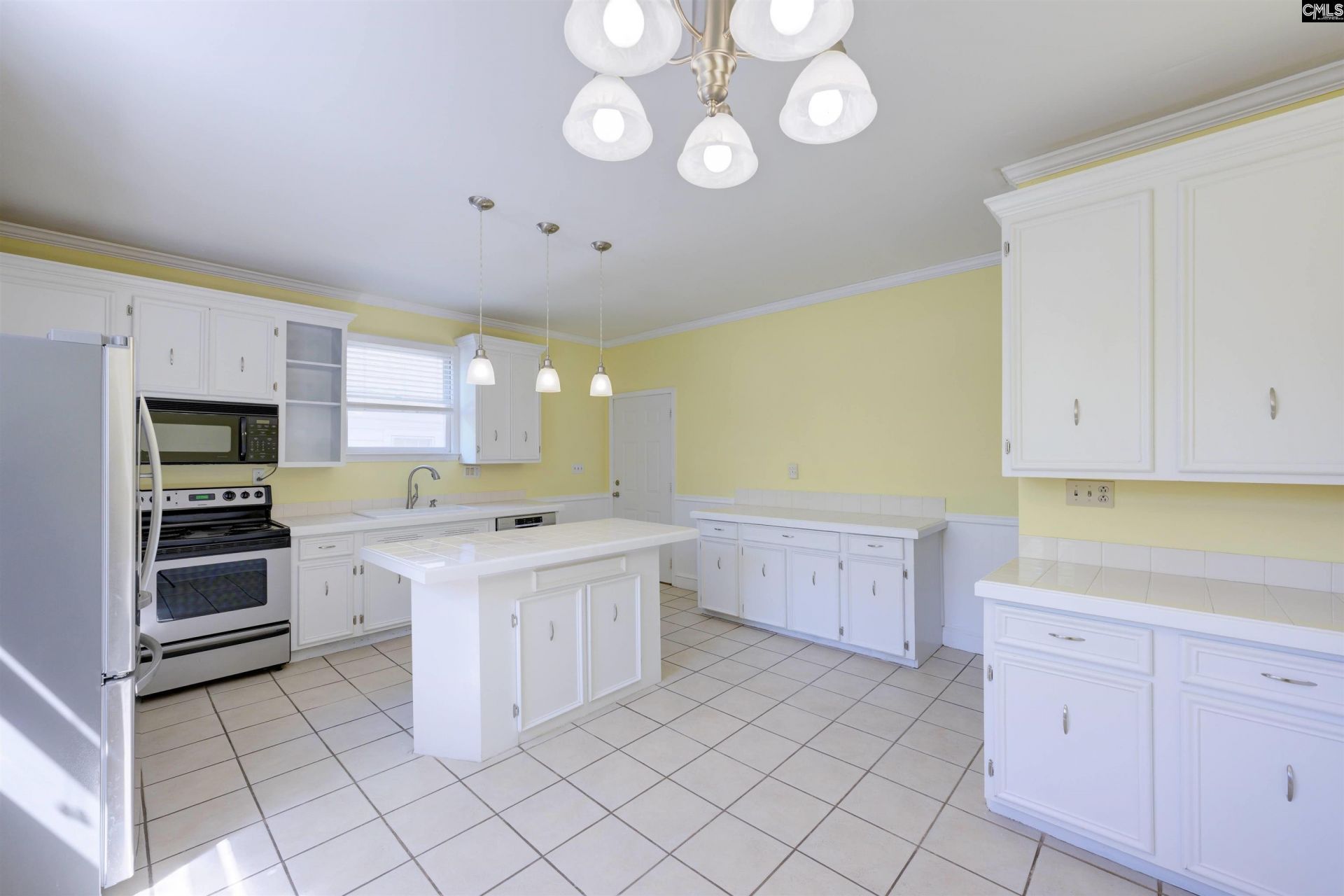 1002 Benton Street  Photo 16