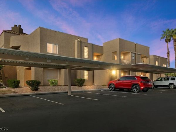 2232 Aspen Mirror Way , Unit 102, Laughlin, NV 89029