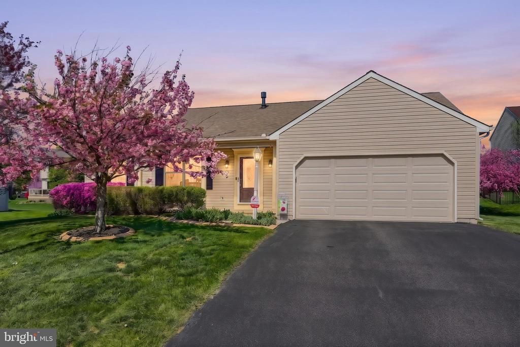 440 STERLING DRIVE , RED LION, PA 17356