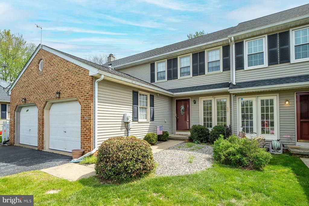 1743 Betz Farm, Lancaster, PA 17603 Main Photo