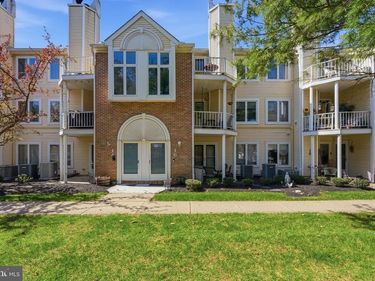 16 MICHELE COURT , Unit 16, LEVITTOWN, PA 19057