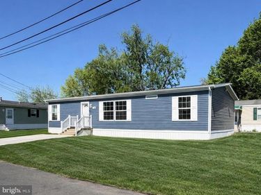 138 TRUMAN DRIVE, FAIRLESS HILLS, PA 19030