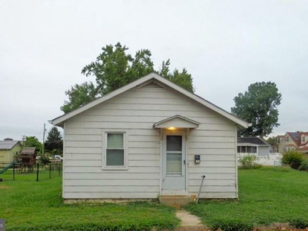 82 CASTLE HEIGHTS AVENUE , PENNSVILLE, NJ 08070