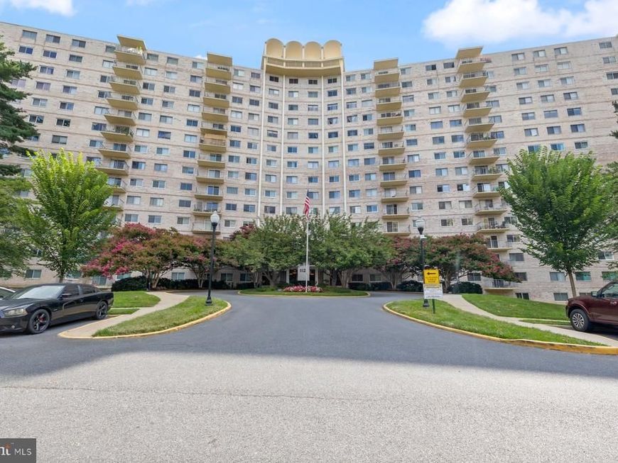 1121 University Boulevard W, Unit 912-B, Silver Spring, MD 20902 Main Photo