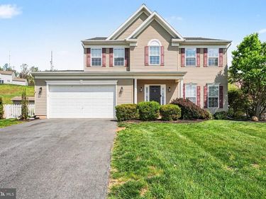 520 WINDY WAY, NEW CUMBERLAND, PA 17070