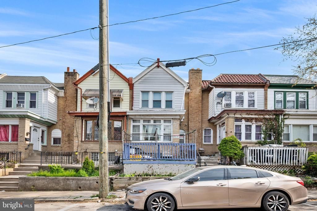 205 WEMBLY ROAD , UPPER DARBY, PA 19082