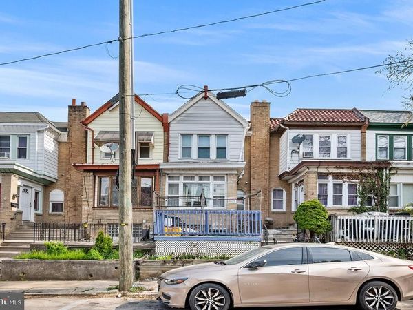 205 WEMBLY ROAD, UPPER DARBY, PA 19082