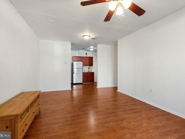 240 W GIRARD AVENUE, Unit 1, PHILADELPHIA, PA 19123