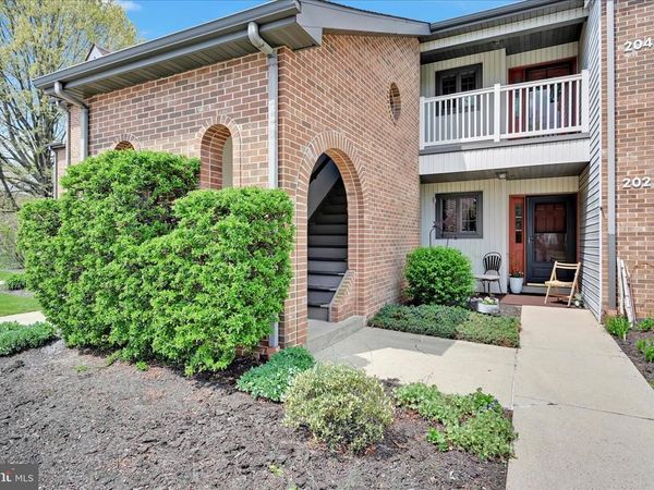 204 BLACK OAK DRIVE, LANCASTER, PA 17602