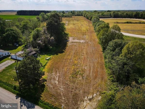 593 GRAVESEND ROAD , SMYRNA, DE 19977