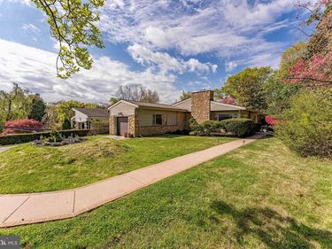 266 TOMKENN ROAD, WYNNEWOOD, PA 19096