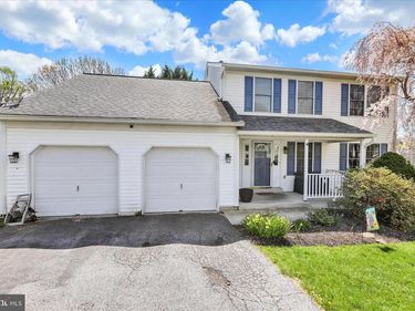 114 EAGLES LANE, READING, PA 19608