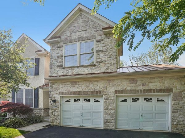 310 BAREFIELD LANE, CONSHOHOCKEN, PA 19428