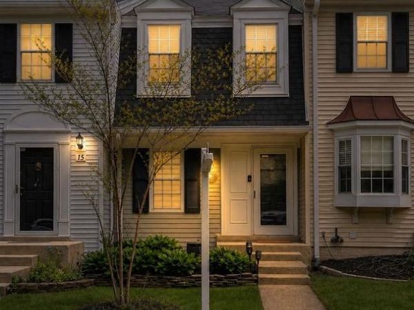 17 PALMER COURT, STERLING, VA 20165