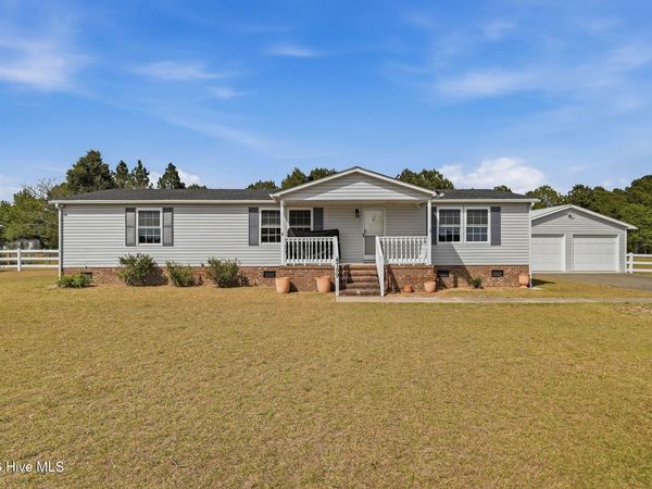 4759 Lobelia Road , Vass, NC 28394