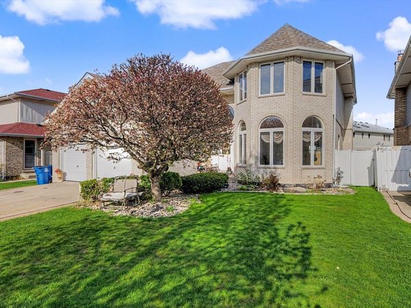 10745 LOCKWOOD Avenue, Oak Lawn, IL 60453