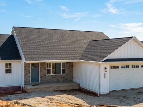 1436 DIVINITY DRIVE, De Pere, WI 54115