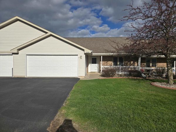 2540 HAVENWOOD DRIVE, Unit D, Oshkosh, WI 54904