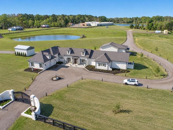 23057 Hwy 6 East, Batesville, MS 38606