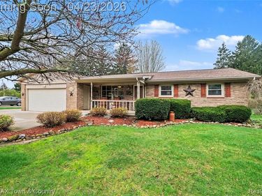 5163 Blossom Drive, Flushing Twp, MI 48433